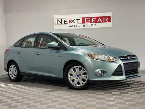 Blue 2012 Ford Focus SE