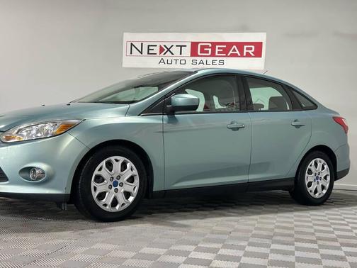 Blue 2012 Ford Focus SE