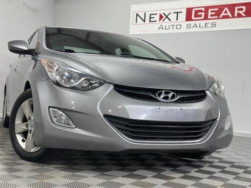 Titanium Gray Metallic 2013 Hyundai ELANTRA GLS