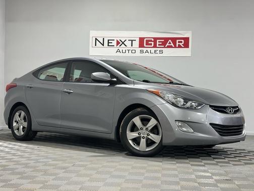 Titanium Gray Metallic 2013 Hyundai ELANTRA GLS