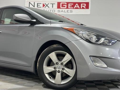 Titanium Gray Metallic 2013 Hyundai ELANTRA GLS