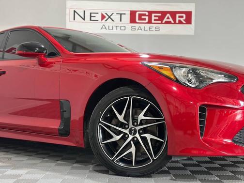 2019 Kia Stinger Base