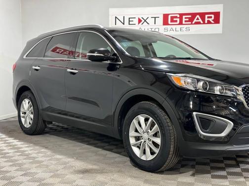 2018 Kia Sorento LX