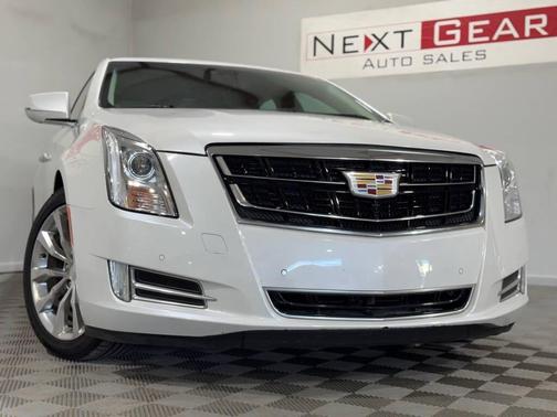 White 2017 Cadillac XTS Premium Luxury
