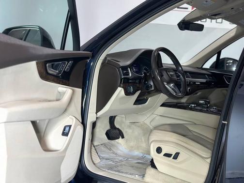 2017 Audi Q7 3.0T Premium