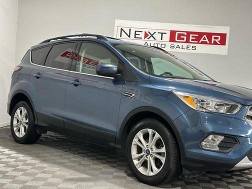 Blue 2018 Ford Escape SE