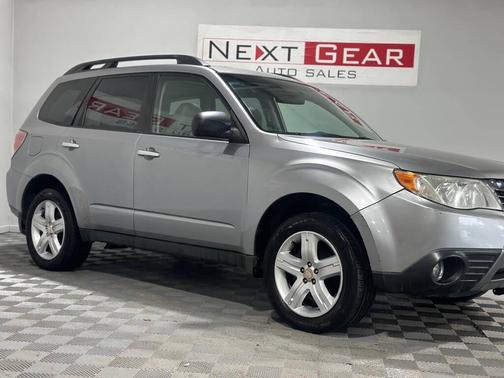 Steel Silver Metallic 2010 Subaru Forester 2.5X Limited
