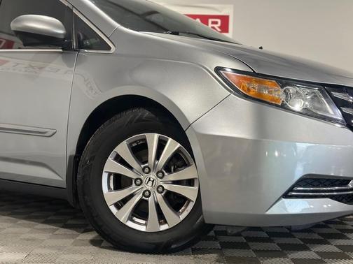 Silver 2016 Honda Odyssey EX-L