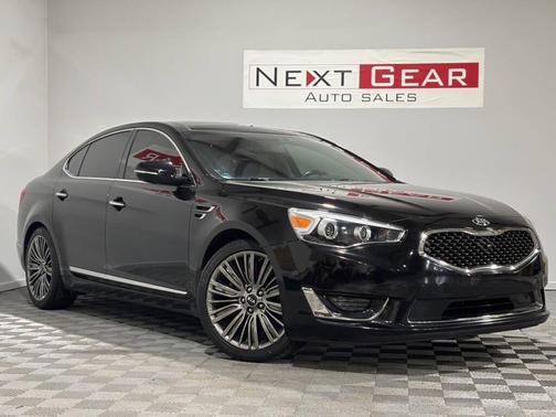 Black 2015 Kia Cadenza Premium