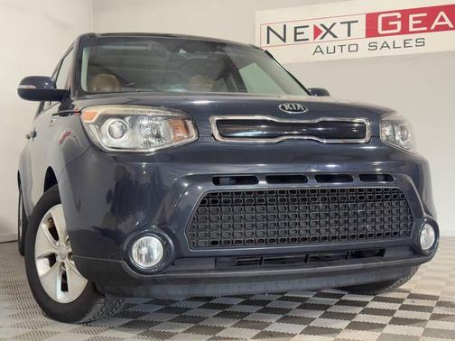 Gray 2016 Kia Soul !
