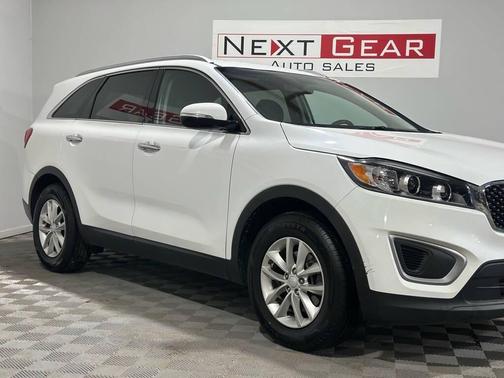 2018 Kia Sorento LX