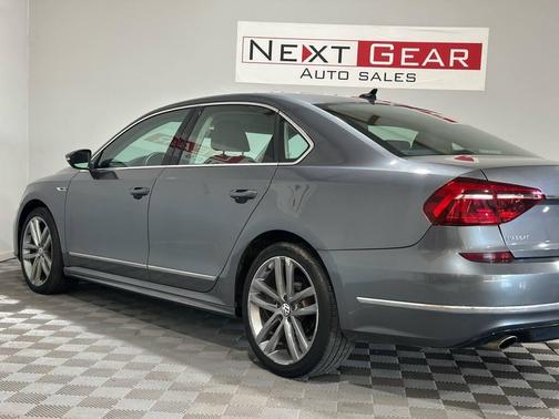 2017 Volkswagen Passat 1.8T R-Line