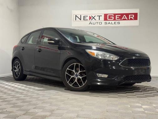 Black 2015 Ford Focus SE