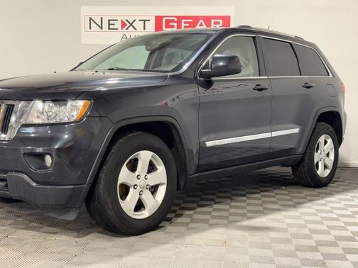 Gray 2013 Jeep Grand Cherokee Laredo