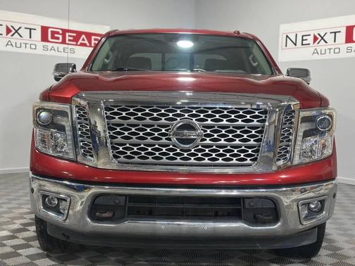 2017 Nissan Titan SL