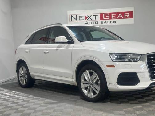 Cortina White 2016 Audi Q3 2.0T Premium Plus