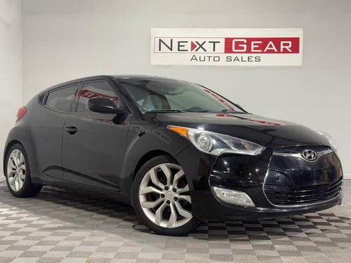 Ultra Black 2012 Hyundai Veloster Base