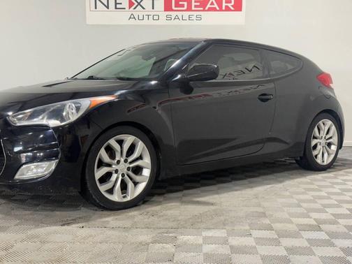 Ultra Black 2012 Hyundai Veloster Base