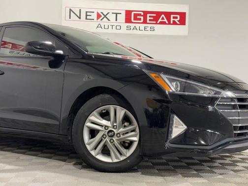 Black 2020 Hyundai ELANTRA Limited