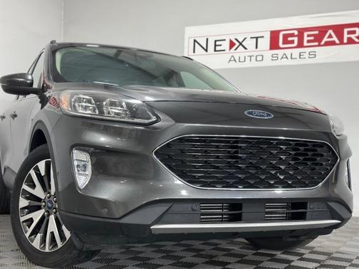 2020 Ford Escape Titanium