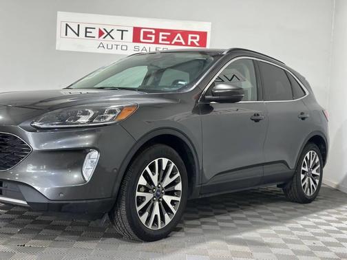 2020 Ford Escape Titanium