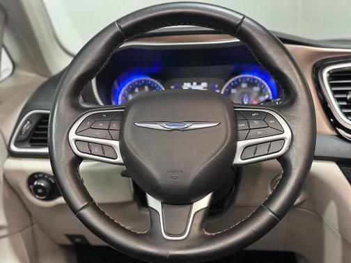 Silver 2018 Chrysler Pacifica Touring-L
