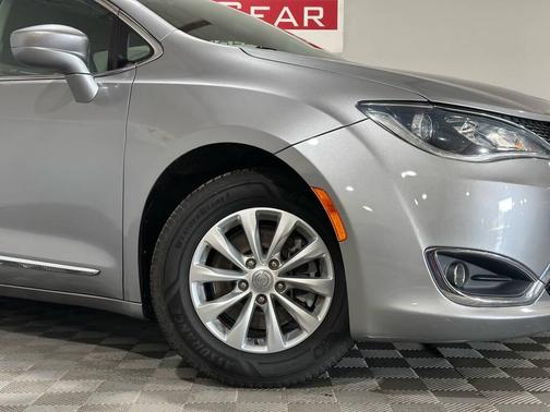 Silver 2018 Chrysler Pacifica Touring-L