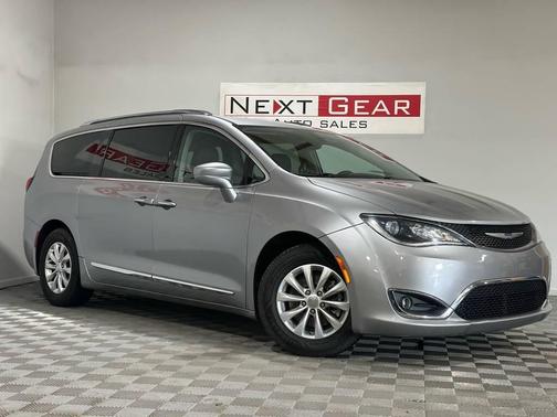 Silver 2018 Chrysler Pacifica Touring-L
