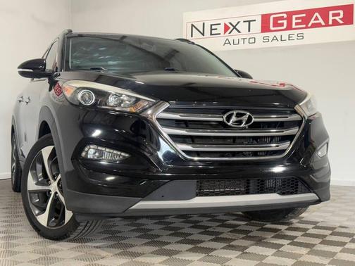 Black Noir Pearl 2018 Hyundai TUCSON Limited