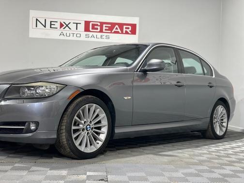 Gray 2011 BMW 335 i