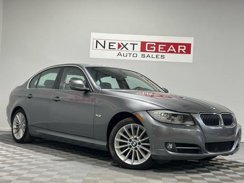 Gray 2011 BMW 335 i