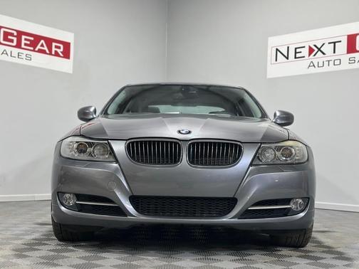 Gray 2011 BMW 335 i