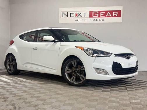 Century White 2015 Hyundai Veloster Base