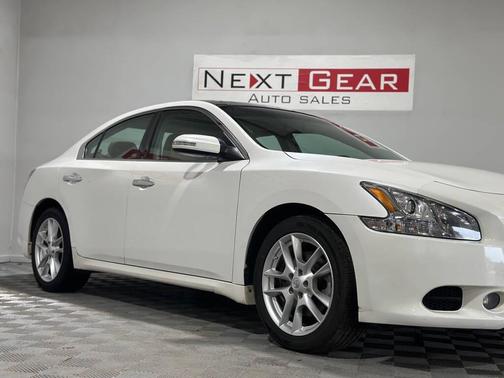 Winter Frost 2011 Nissan Maxima SV