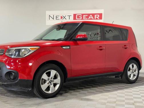 Red 2019 Kia Soul Base