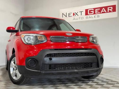 Red 2019 Kia Soul Base
