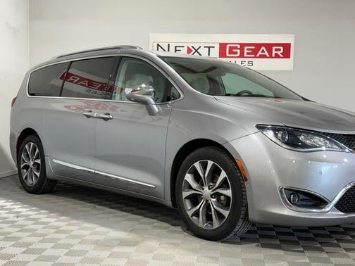 Silver 2017 Chrysler Pacifica Limited