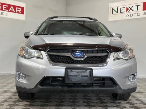 Ice Silver Metallic 2015 Subaru XV Crosstrek 2.0i Limited