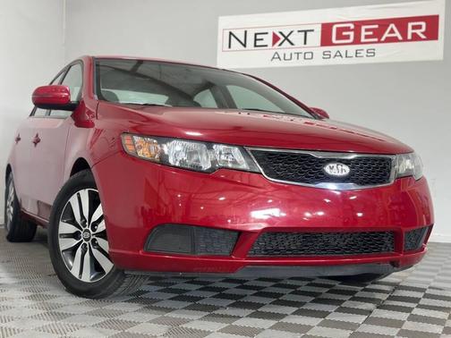 Red 2013 Kia Forte EX
