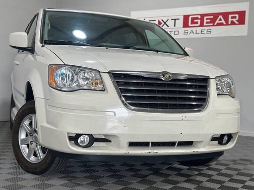 2010 Chrysler Town & Country Touring