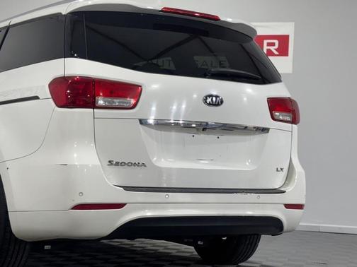 2016 Kia Sedona LX