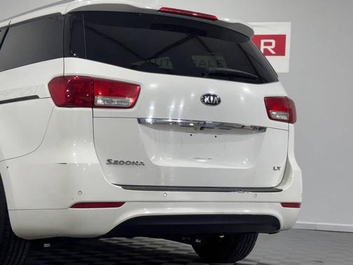 2016 Kia Sedona LX