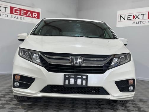White 2019 Honda Odyssey EXR