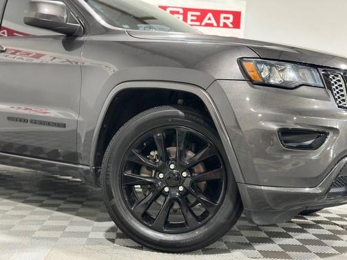 2018 Jeep Grand Cherokee Laredo