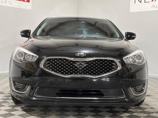 Black 2015 Kia Cadenza Premium