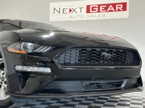 2020 Ford Mustang EcoBoost