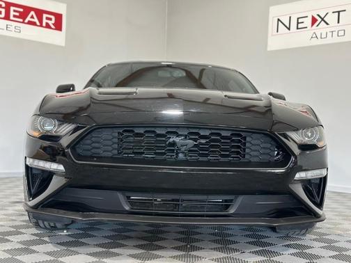 2020 Ford Mustang EcoBoost