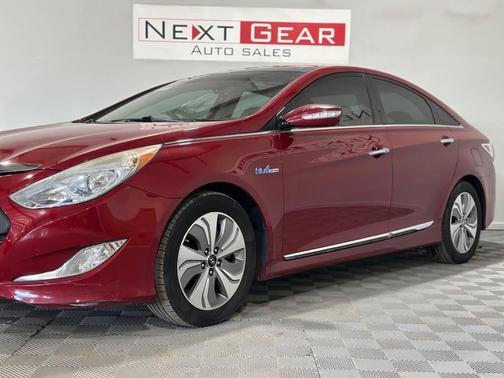 Venetian Red Pearl 2015 Hyundai SONATA Hybrid Limited
