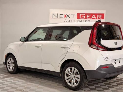 White 2020 Kia Soul LX