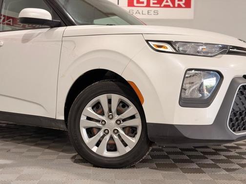 White 2020 Kia Soul LX